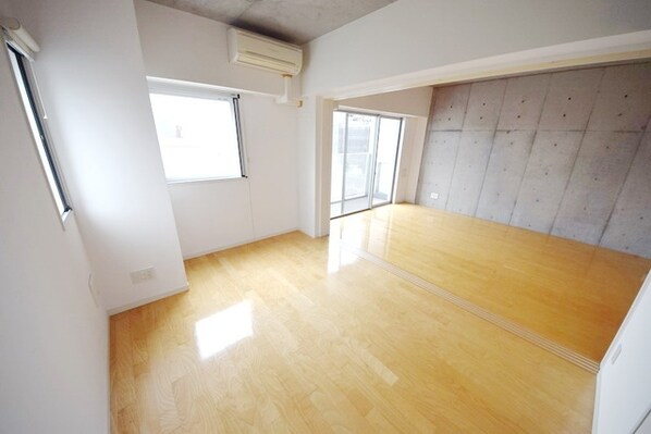 ラティエラ成城学園前の物件内観写真